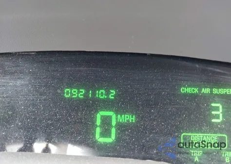 2005 Mercury Grand Marquis Ls/Lse from USA, damaged, VIN 2MEHM75W25X659198